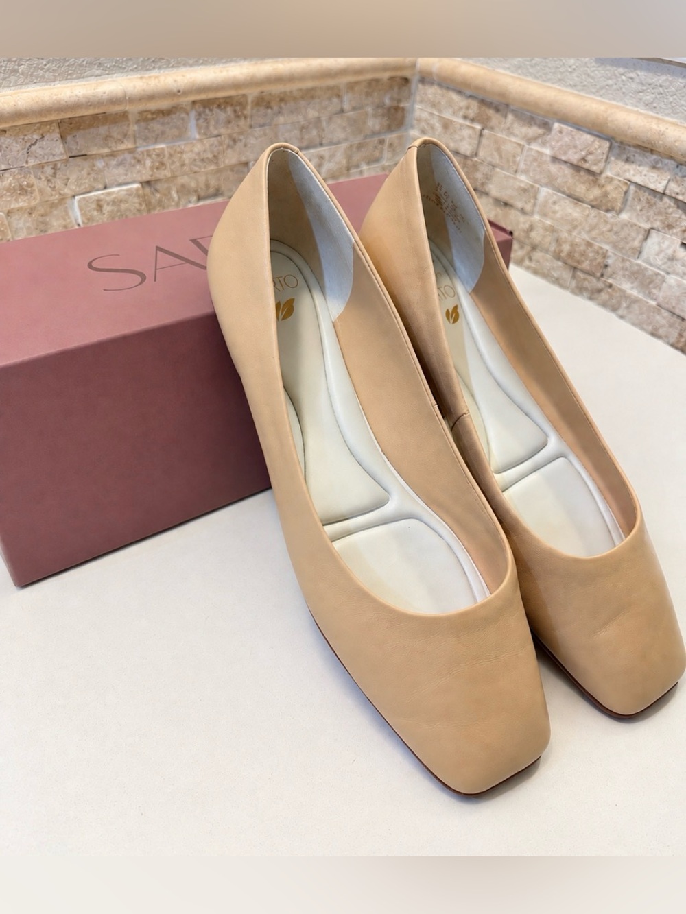 Franco Sarto Cream Leather Square Toe Ballet Flats - Size 9
